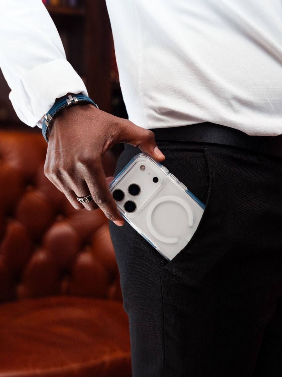 Moov ClearSafe Case with MagSafe for iPhone 17 Pro