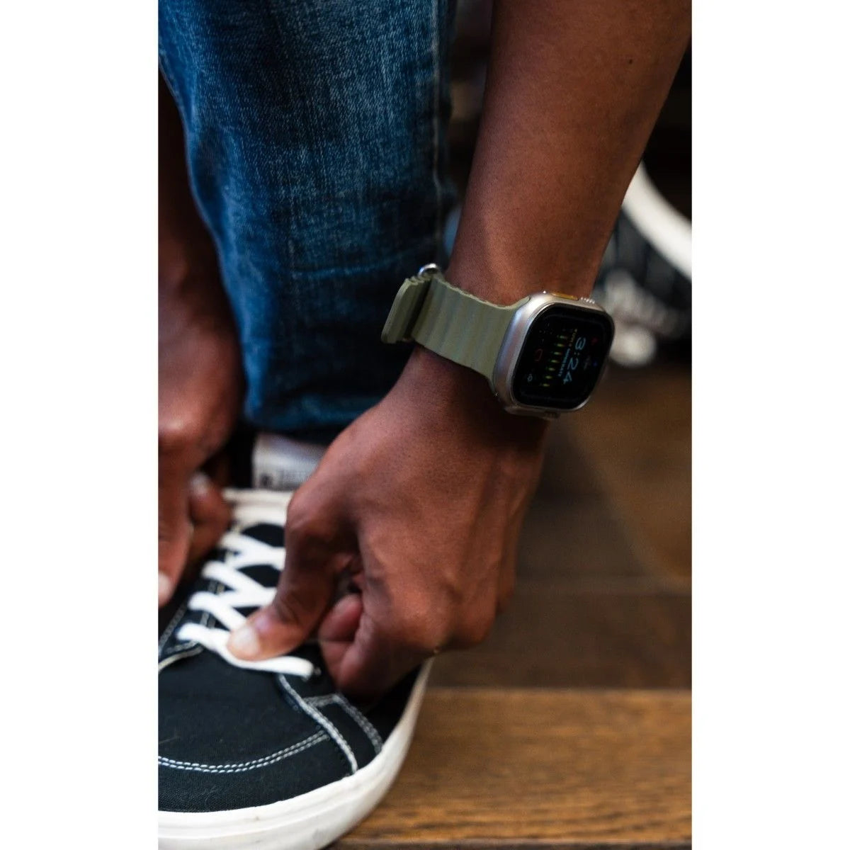 Moov Robust Watch Strap for Apple Watch 44mm/45mm/46mm/49mm (Large) - Olive Green - iStore Namibia