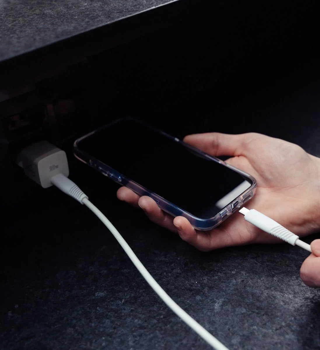 Moov PowerMotion USB-C to Lightning 1.2m Cable - White
