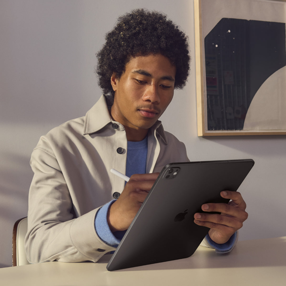 11-inch iPad Pro Wi‑Fi + Cellular 512GB with standard glass - Space Black - iStore Namibia