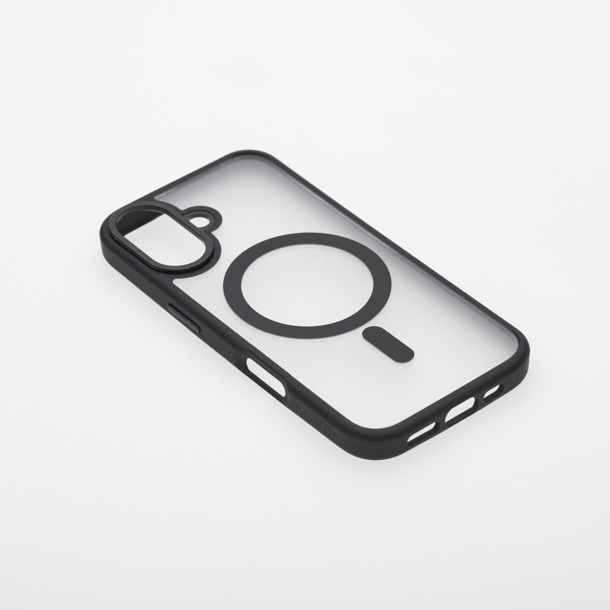Moov Luxe Edge MagSafe Case for iPhone 16 - Black