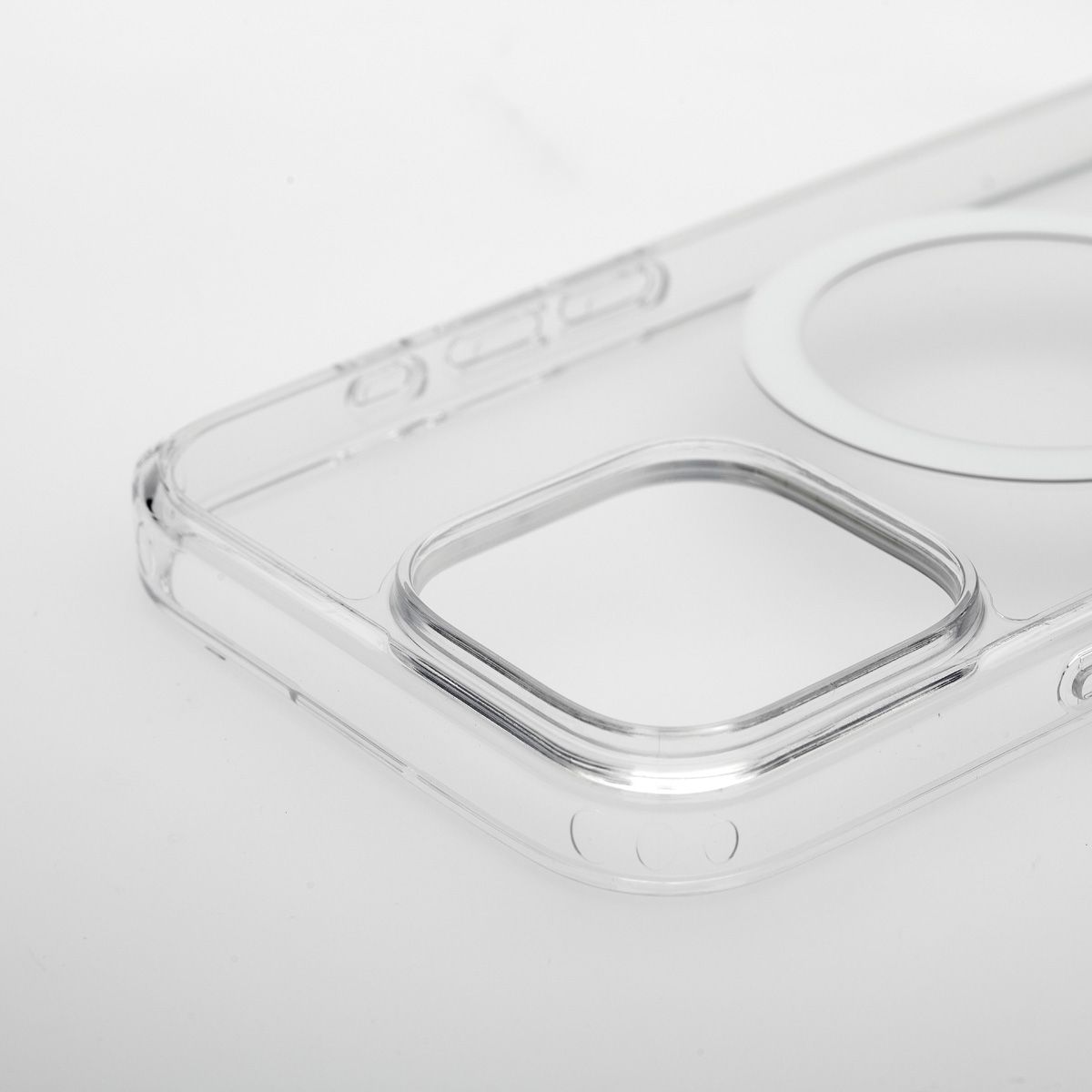 Moov ClearSafe MagSafe Case for iPhone 16 Pro - Clear