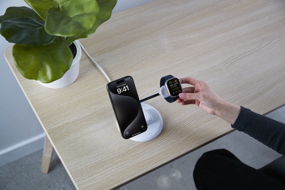 Belkin BoostCharge Pro Qi2 3-in-1 MagSafe Tilting Charging Stand 15W - White