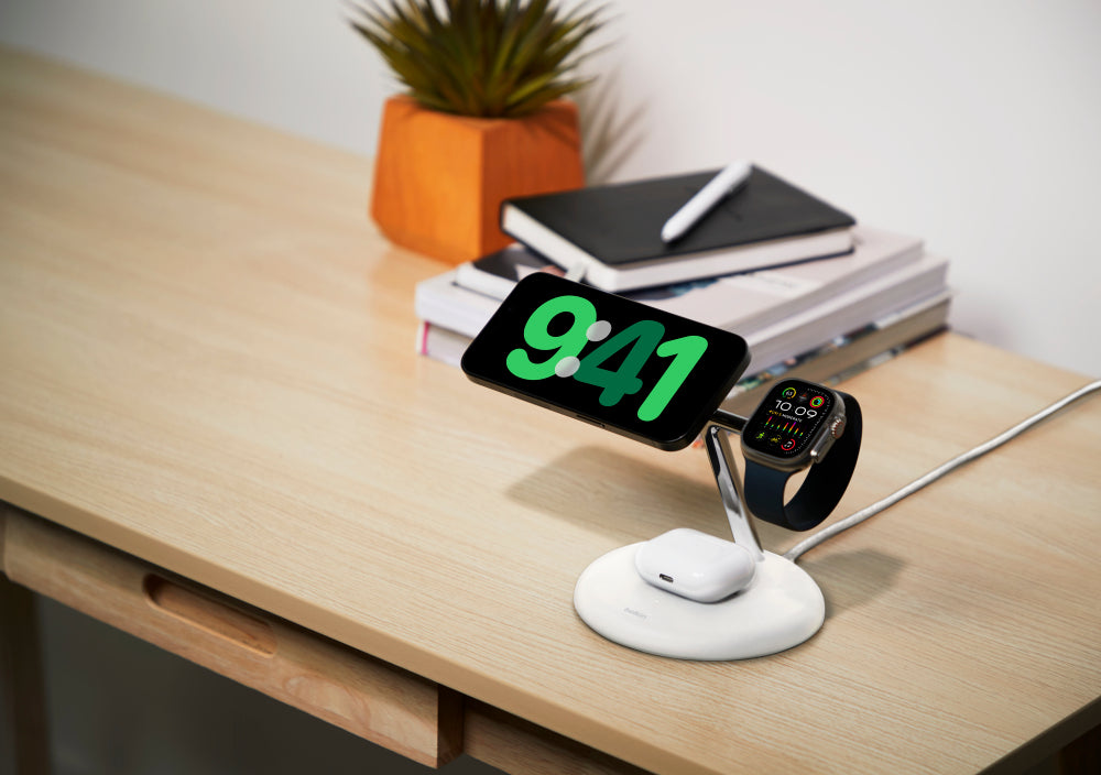Belkin BoostCharge Pro Qi2 3-in-1 MagSafe Tilting Charging Stand 15W - White